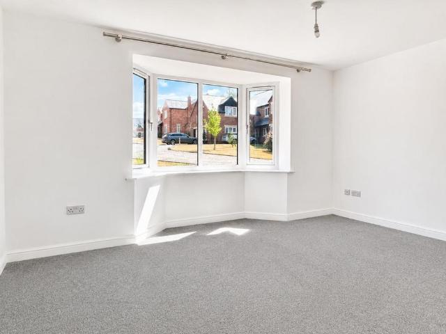 3 bedroom detached bungalow to rent