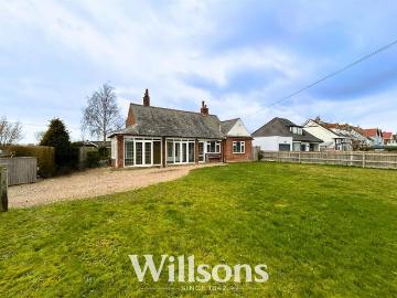 East Lindsey, East of England - Garden
