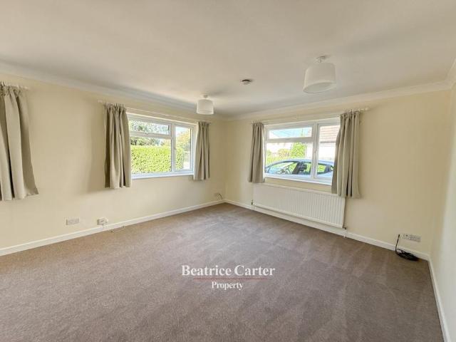 3 bedroom detached bungalow to rent