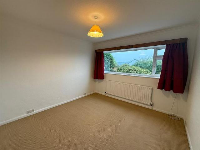 3 bedroom detached bungalow to rent