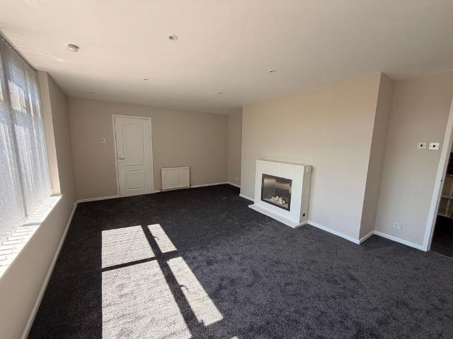 3 bedroom detached bungalow to rent