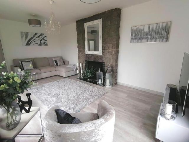 3 bedroom detached bungalow to rent