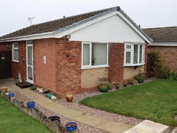 3 bedroom detached bungalow to rent