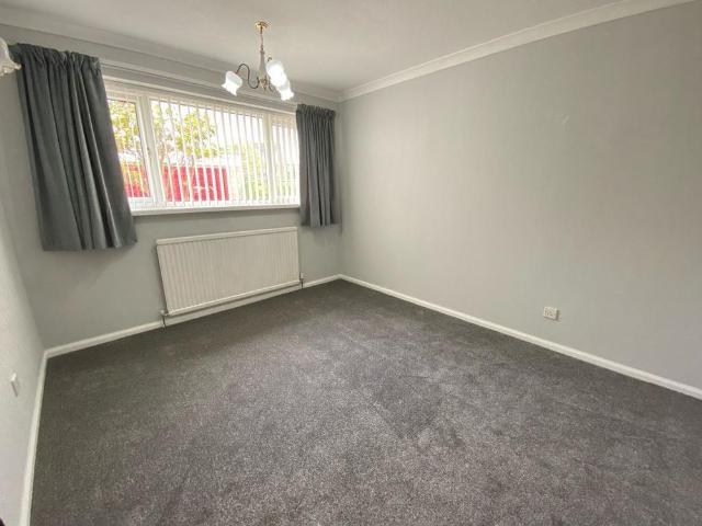 3 bedroom detached bungalow to rent