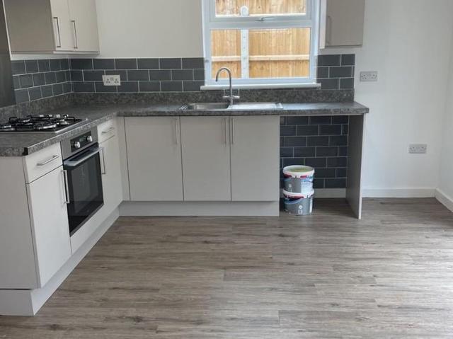 3 bedroom detached bungalow to rent