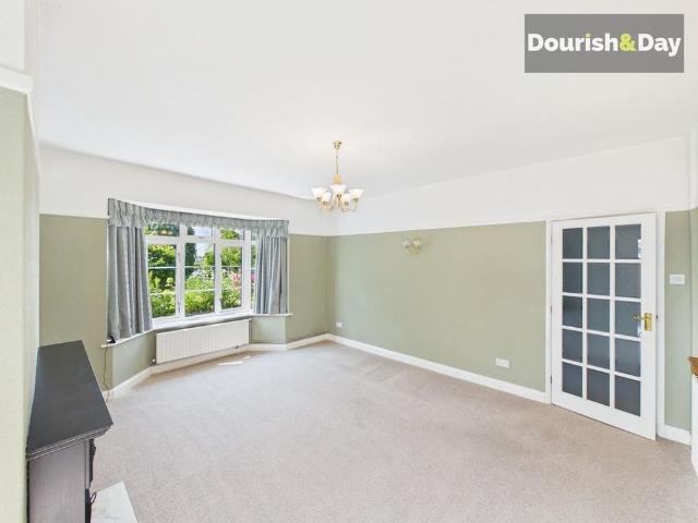 3 bedroom detached bungalow to rent