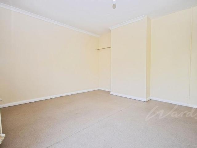 3 bedroom detached bungalow to rent