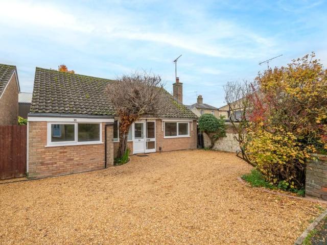 3 bedroom detached bungalow to rent