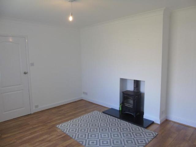 3 bedroom detached bungalow to rent