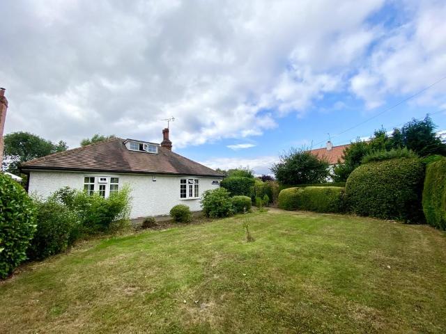 3 bedroom detached bungalow to rent