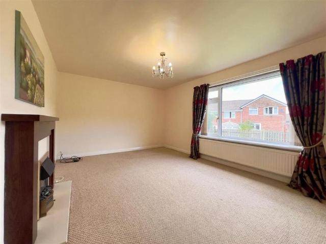3 bedroom detached bungalow to rent