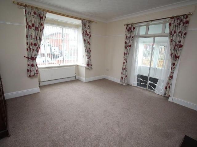 3 bedroom detached bungalow to rent
