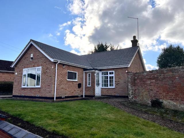 3 bedroom detached bungalow to rent