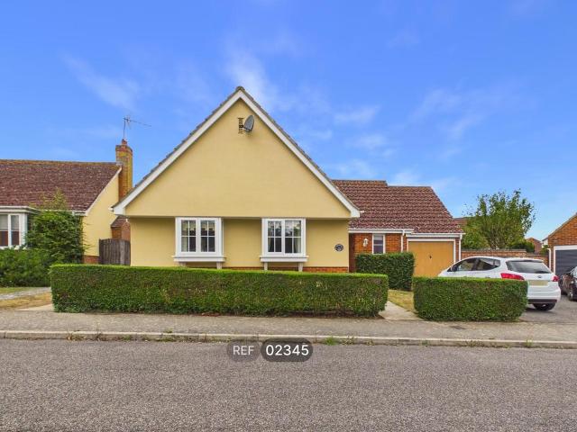 3 bedroom detached bungalow to rent
