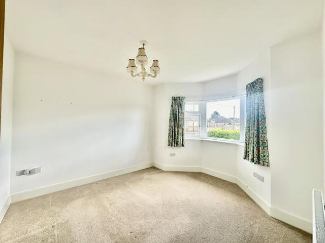 3 bedroom detached bungalow to rent