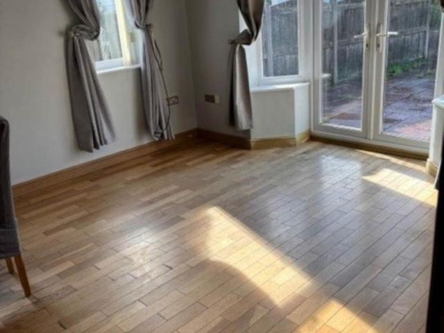3 bedroom detached bungalow to rent