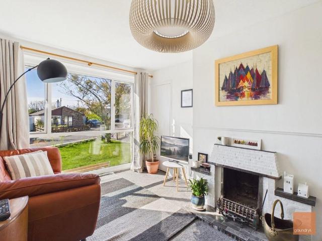 3 bedroom detached bungalow to rent