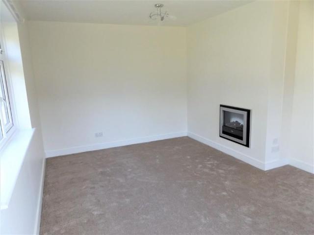 3 bedroom detached bungalow to rent