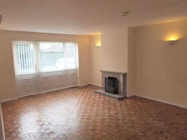3 bedroom detached bungalow to rent