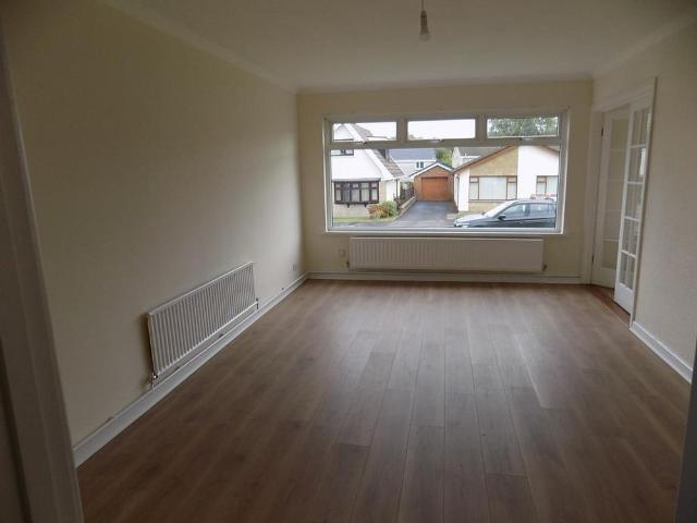 3 bedroom detached bungalow to rent