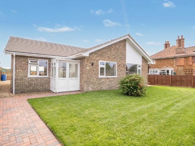 3 bedroom detached bungalow to rent