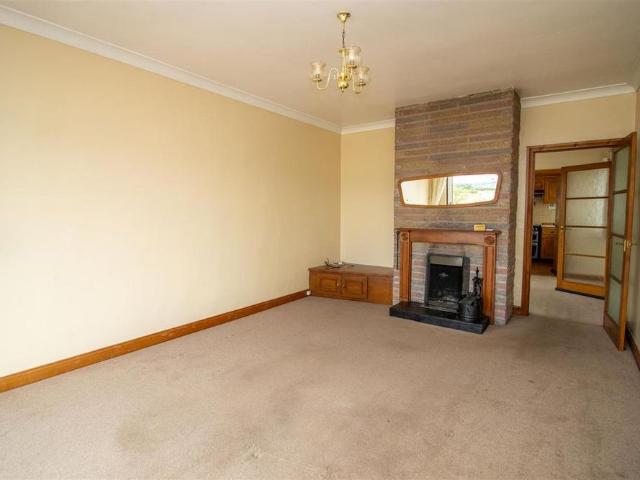 3 bedroom detached bungalow to rent