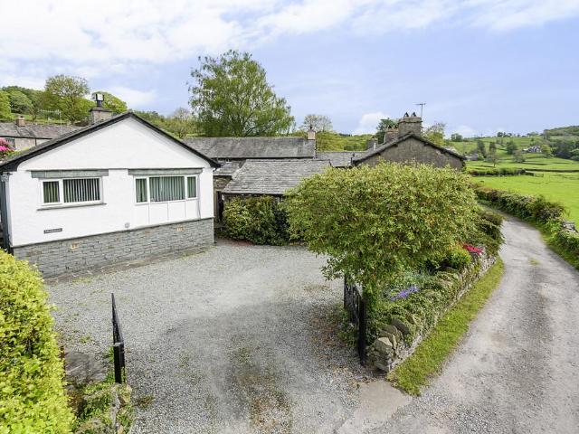 3 bedroom detached bungalow to rent