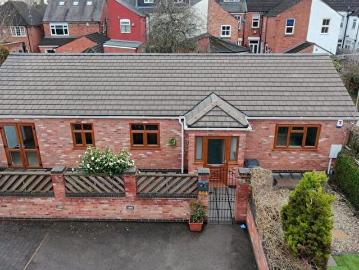 3 Bedroom Detached Bungalow To Rent In Church Road, Aylestone, LE2