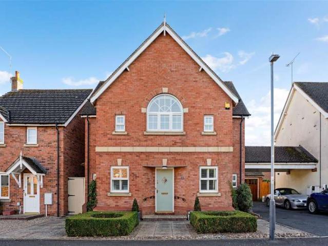 3 Bedroom Detached House