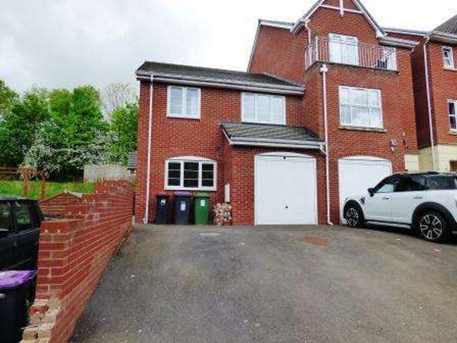 3 Bedroom Detached House