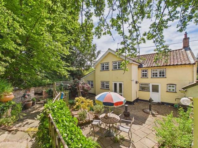 3 Bedroom Detached House