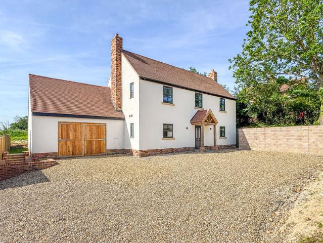 3 Bedroom Detached House