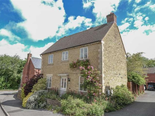 3 Bedroom Detached House