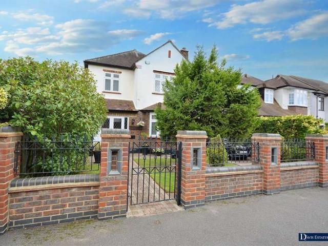 3 Bedroom Detached House