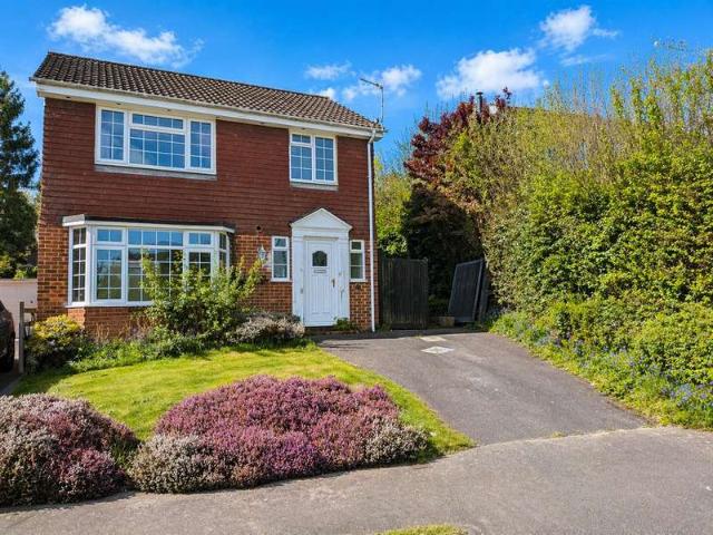 3 Bedroom Detached House