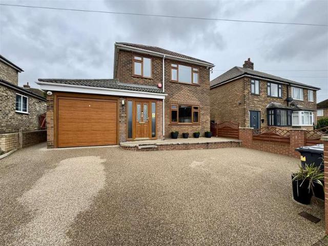 3 Bedroom Detached House