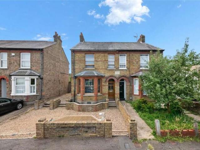3 Bedroom Detached House