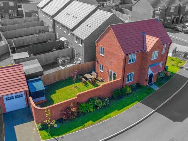 3 Bedroom Detached House