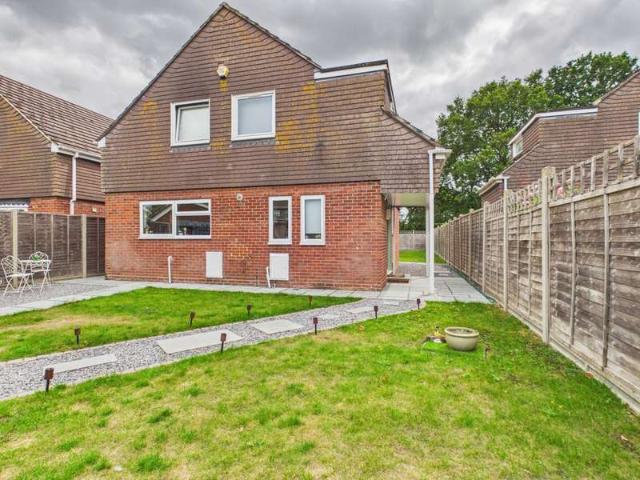 3 Bedroom Detached House