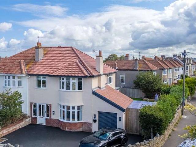 3 Bedroom Detached House