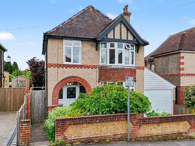 3 Bedroom Detached House