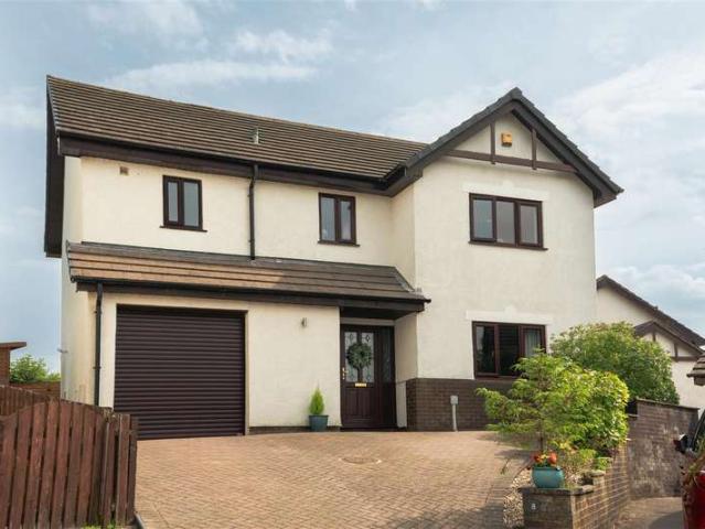 3 Bedroom Detached House