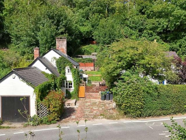 3 Bedroom Detached House