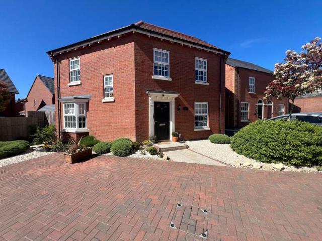 3 Bedroom Detached House