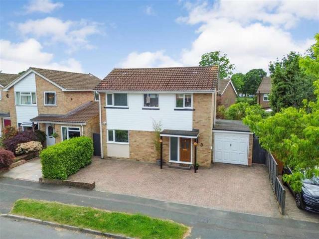 3 Bedroom Detached House