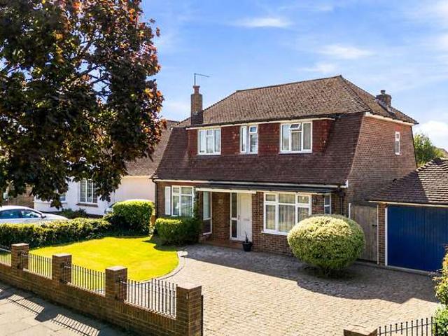 3 Bedroom Detached House