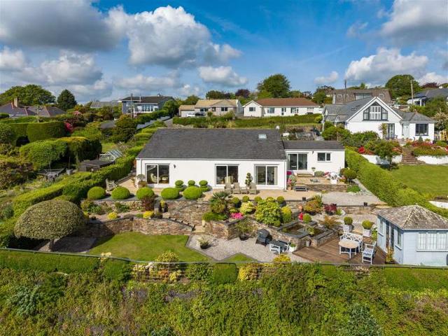 3 Bedroom Detached House