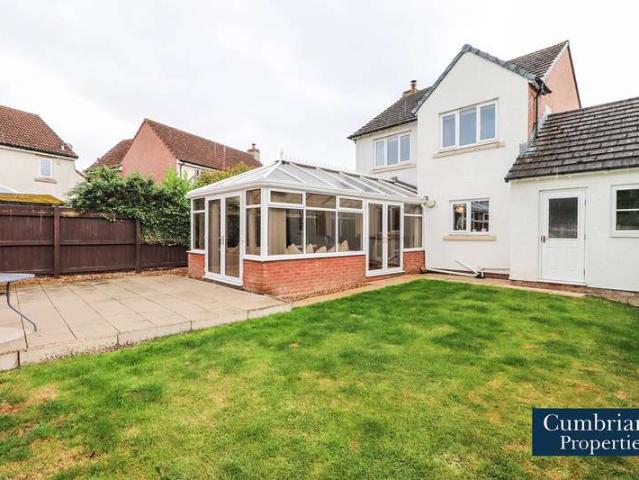 3 Bedroom Detached House