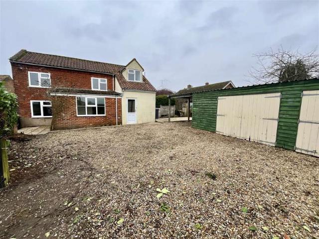 3 Bedroom Detached House