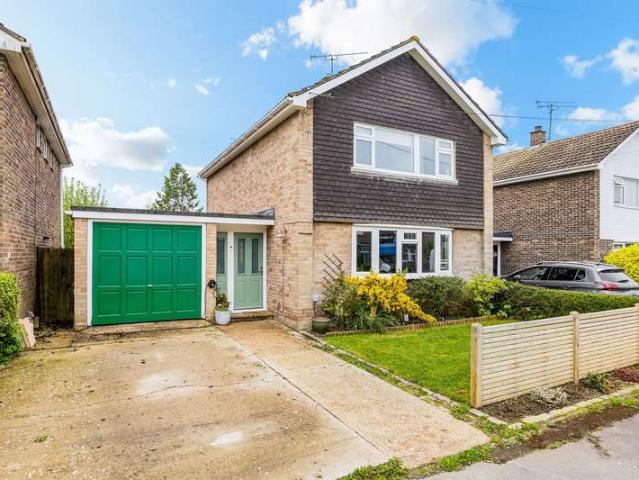3 Bedroom Detached House